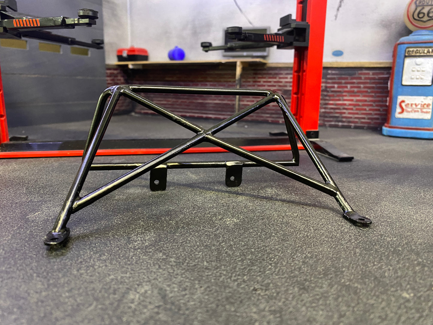 Mojave II 4Dr Roll Bar w/ X Brace