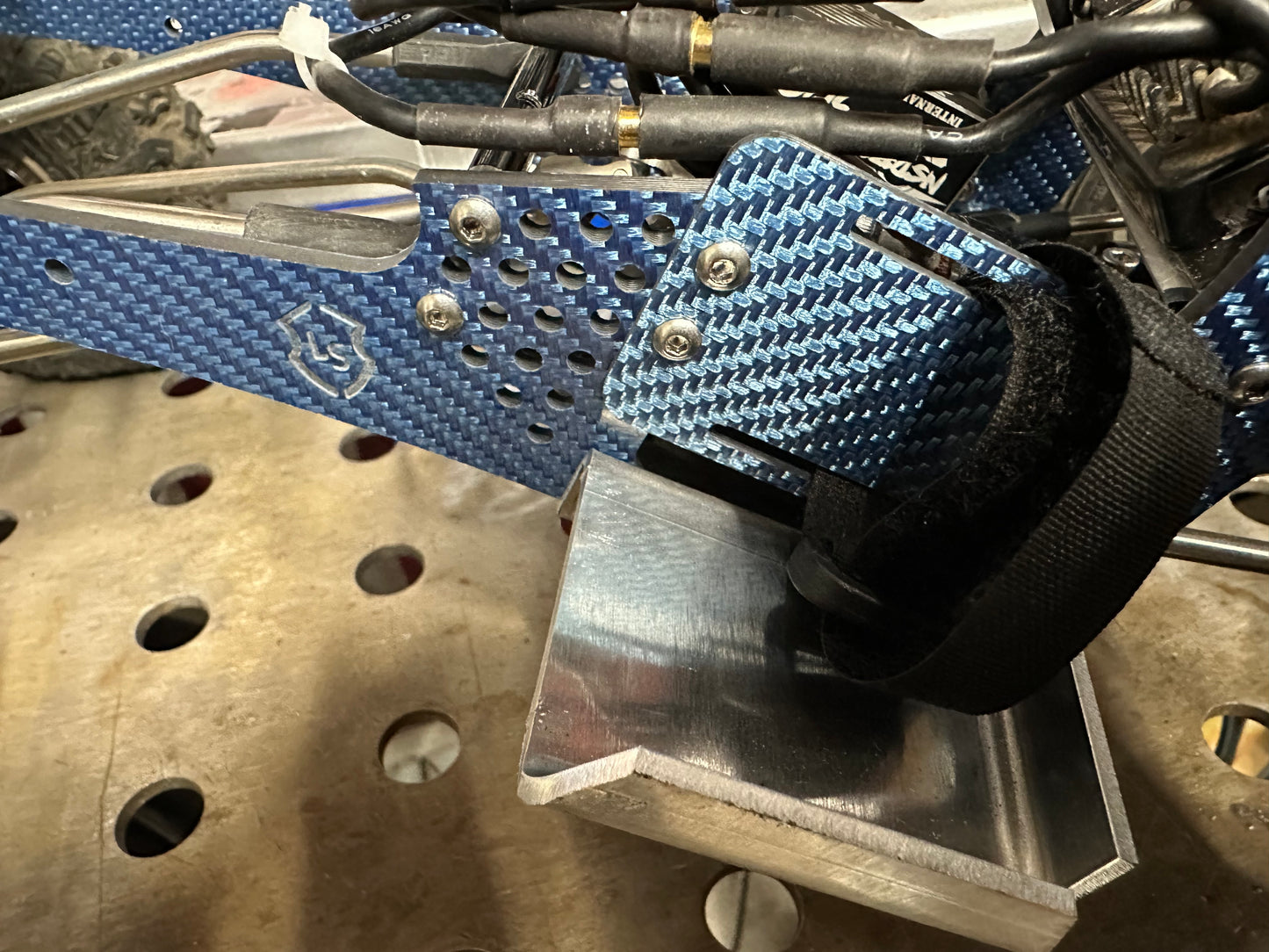 MadDuck C2/C3 Carbon Competition Chassis