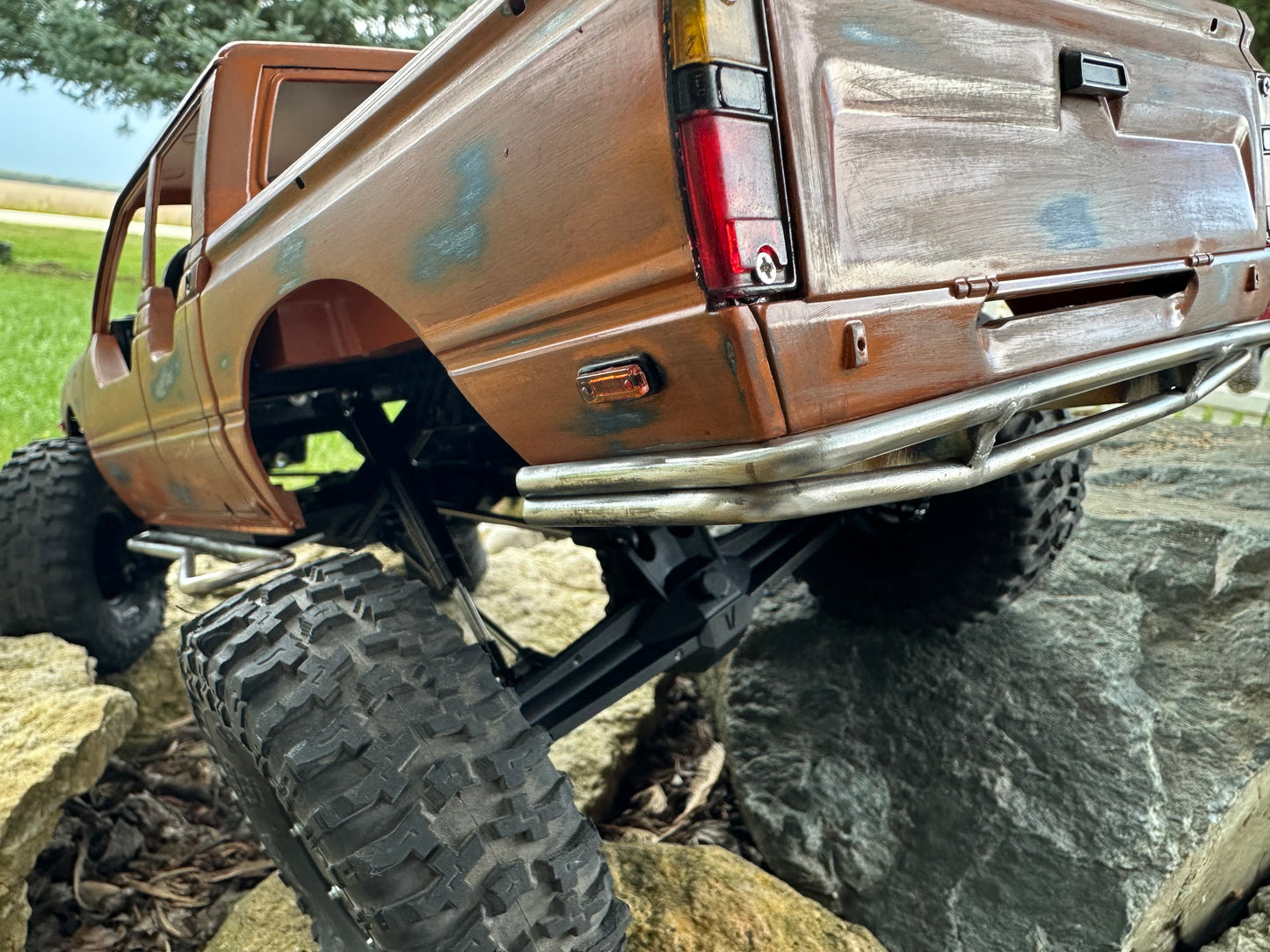 VS4-10 Mojave 4Dr/82 Pickup Offset Double Bar Rear Bumper