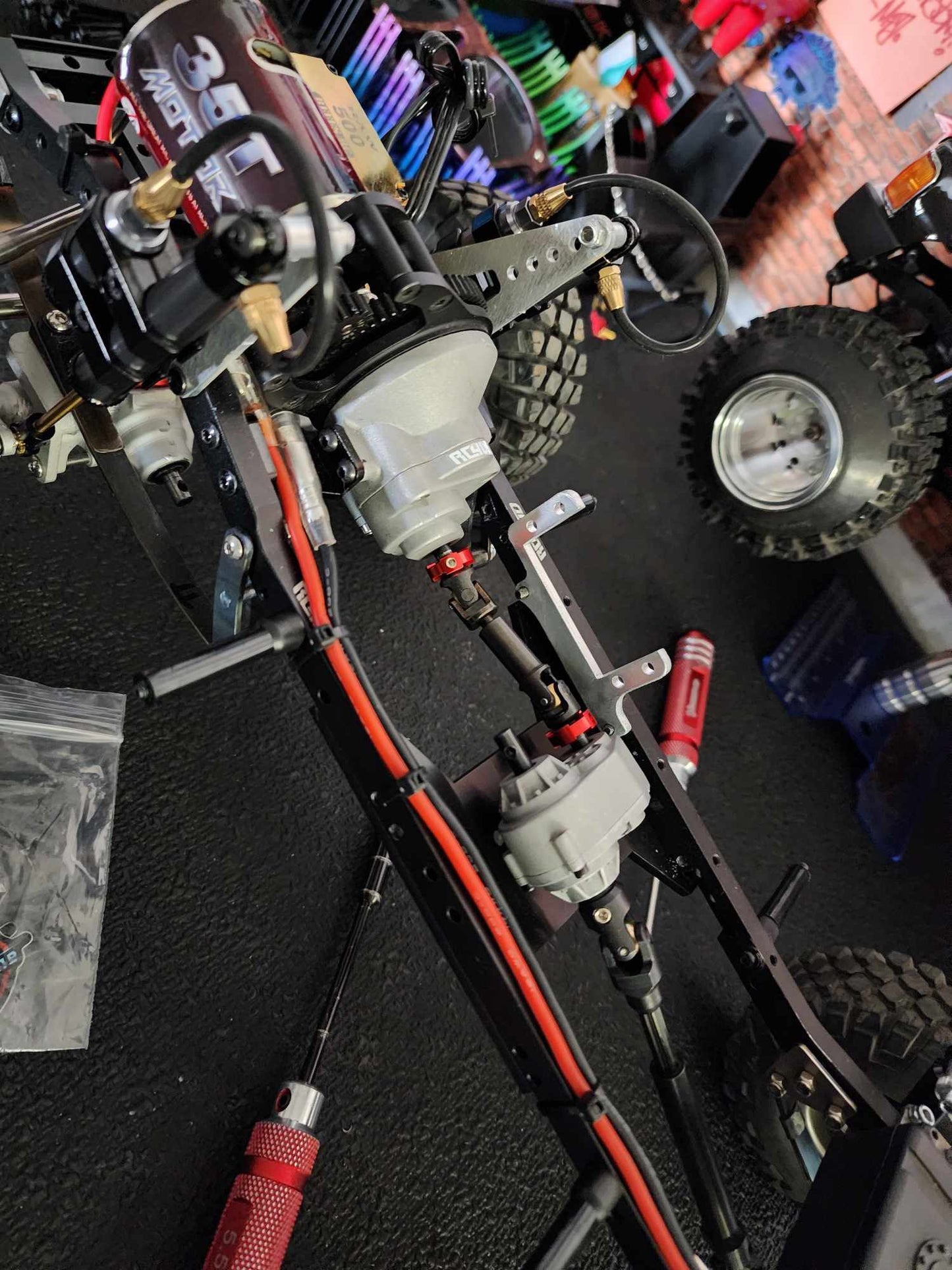 TF2 RWB Carbon Hidden Servo Winch Mount