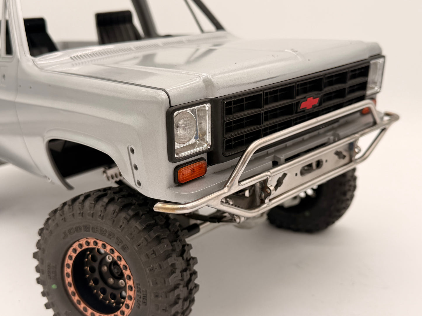 TF2 Chevy K5/K10 Front Tube Bumper w/ Integrated Leaf Mounts