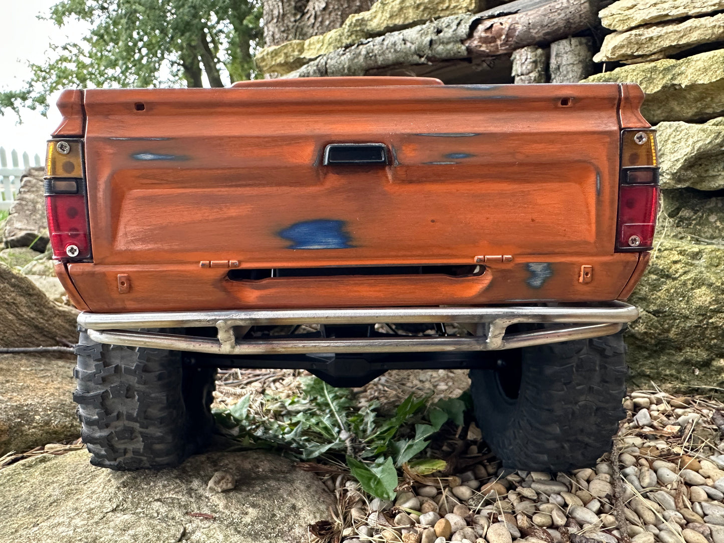 VS4-10 Mojave 4Dr/82 Pickup Offset Double Bar Rear Bumper