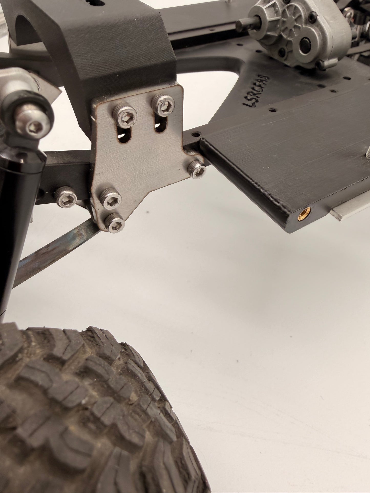 LSRC TF2 Bed Mount Kit for RockSlugCustoms Doved XtraCab Bed and 85’ Single Cab Beds