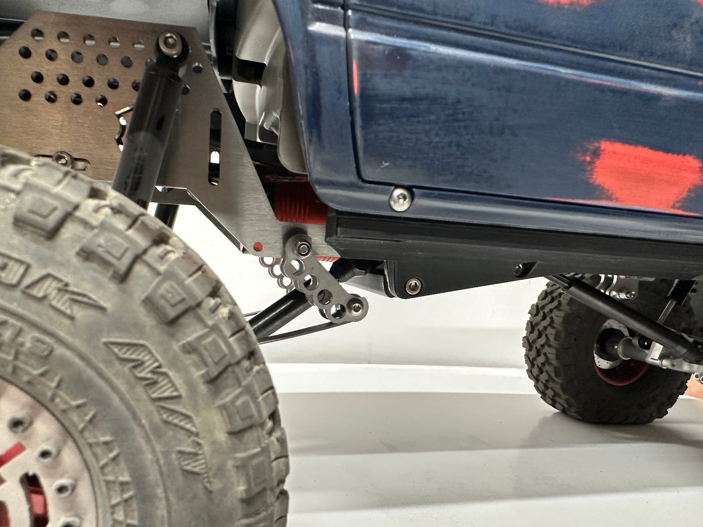 Yumi LWB Printed Body Mount Sliders by LTKustoms