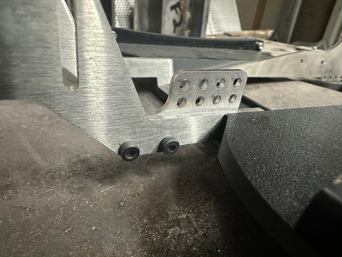 Yumi Chassis Front Upper Link Mount for 3-Link Conversions