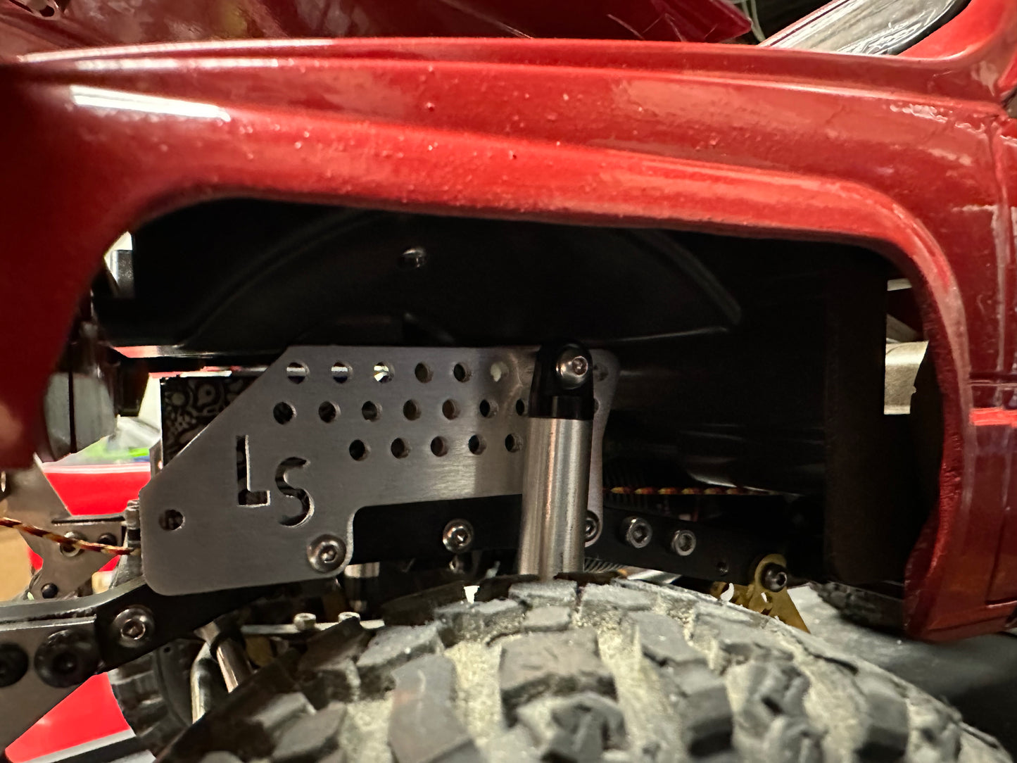 TF2 Low Pro Performance Front Shock Towers