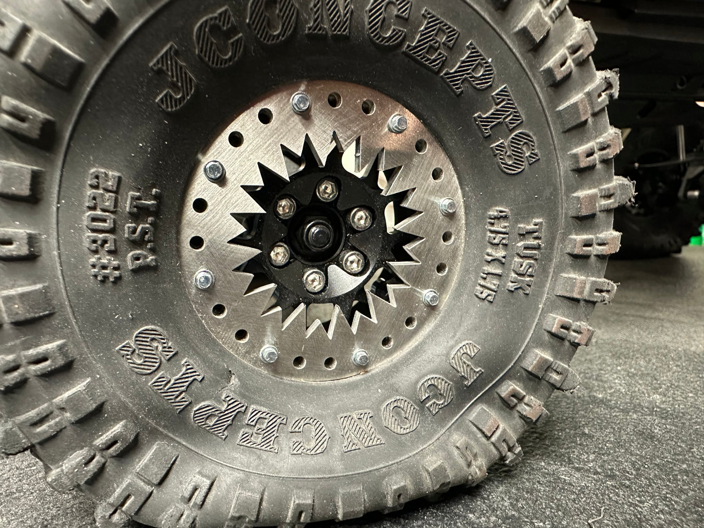 Buzzsaw 1.9 Heavy Metal Beadlock Rings (VP Style 24 Bolt) - Set of 4