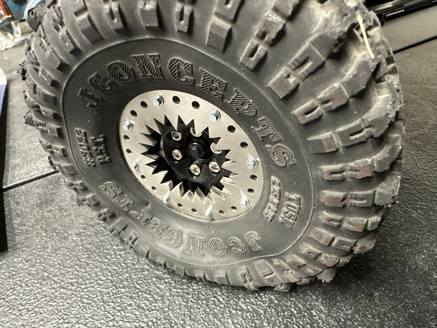 Buzzsaw 1.9 Heavy Metal Beadlock Rings (VP Style 24 Bolt) - Set of 4